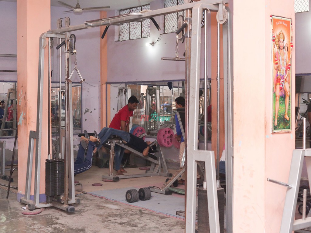 gyms in nangloi,fitness future in nangloi,body building in nangloi,gyms in delhi,weight loss in nangloi,weightloss in nangloi,yoga in nangloi,aerobics in nangloi