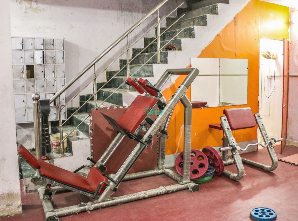 Gyms in Vikas Puri delhi, Gyms with AC in Vikas Puri, Gyms with Cardio Theatre in Vikas Puri, Gyms with Changing Room in Vikas Puri, Gyms with Free Parking in Vikas Puri, Gyms with Personal Training in Vikas Puri, Gyms with Resistance Machines in Vikas Puri