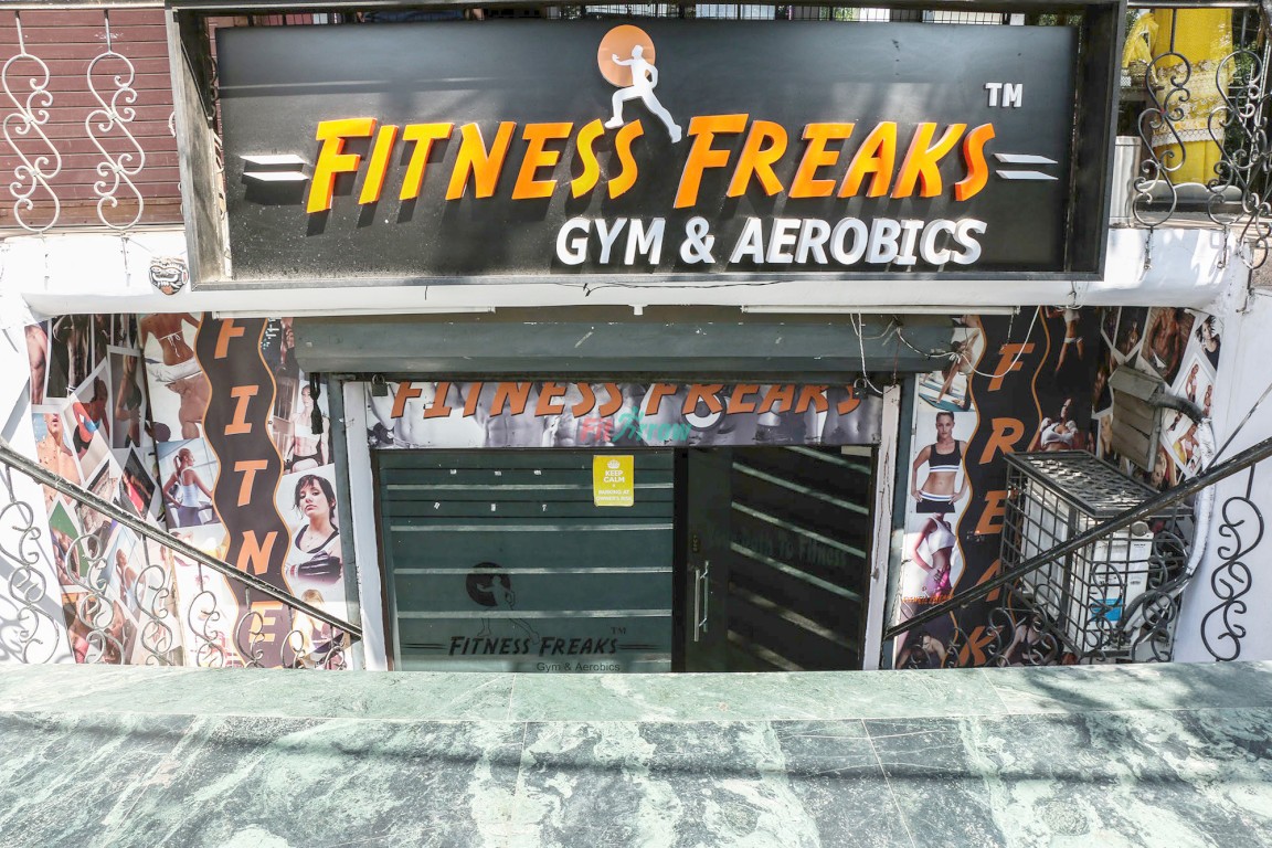 Fitness studio in Janak Puri delhi, Fitness studio with AC in Janak Puri, Fitness studio with Cardio Theatre in Janak Puri, Fitness studio with Changing Room in Janak Puri, Fitness studio with Pilates in Janak Puri, Fitness studio with Resistance Machines in Janak Puri, Fitness studio with Showers in Janak Puri, Fitness studio with WiFi in Janak Puri