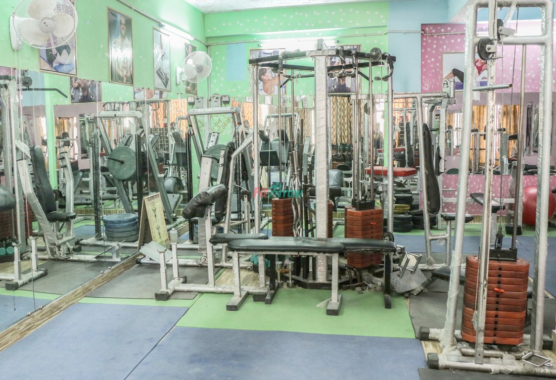 Fitness studio in Uttam Nagar delhi, Fitness studio with AC in Uttam Nagar, Fitness studio with Cardio Theatre in Uttam Nagar, Fitness studio with Changing Room in Uttam Nagar, Fitness studio with Free Parking in Uttam Nagar, Fitness studio with Lockers in Uttam Nagar, Fitness studio with Personal Training in Uttam Nagar