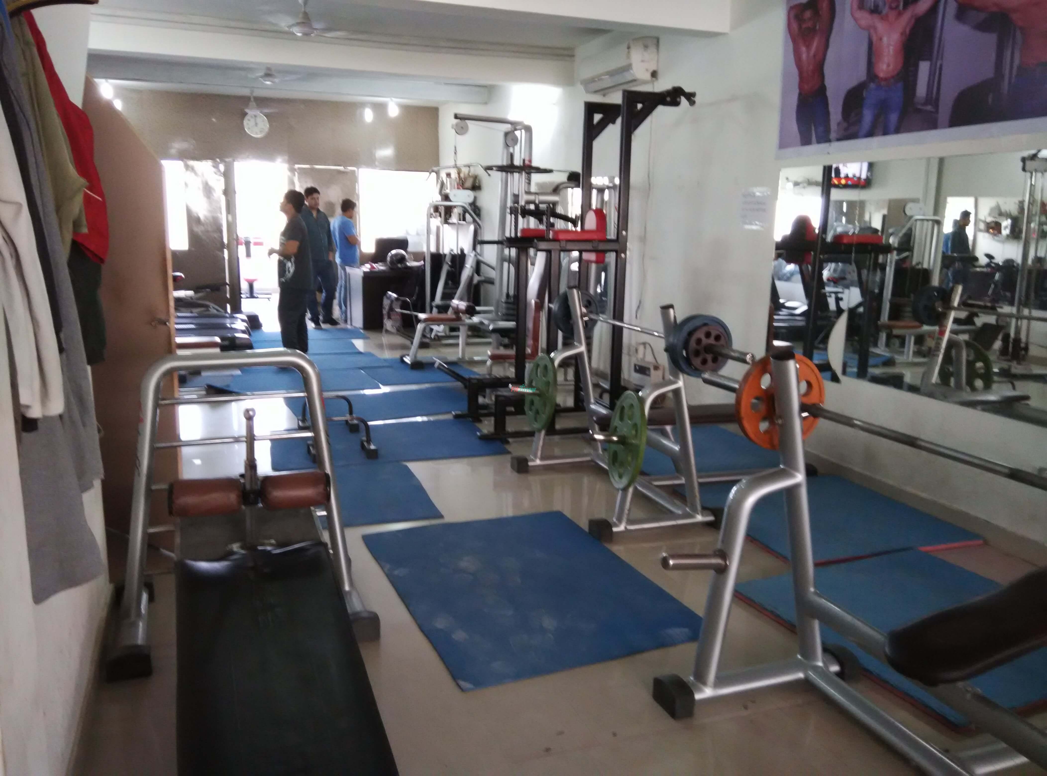 Classic Gym near Sec 23A market for Ladies in Gurgaon