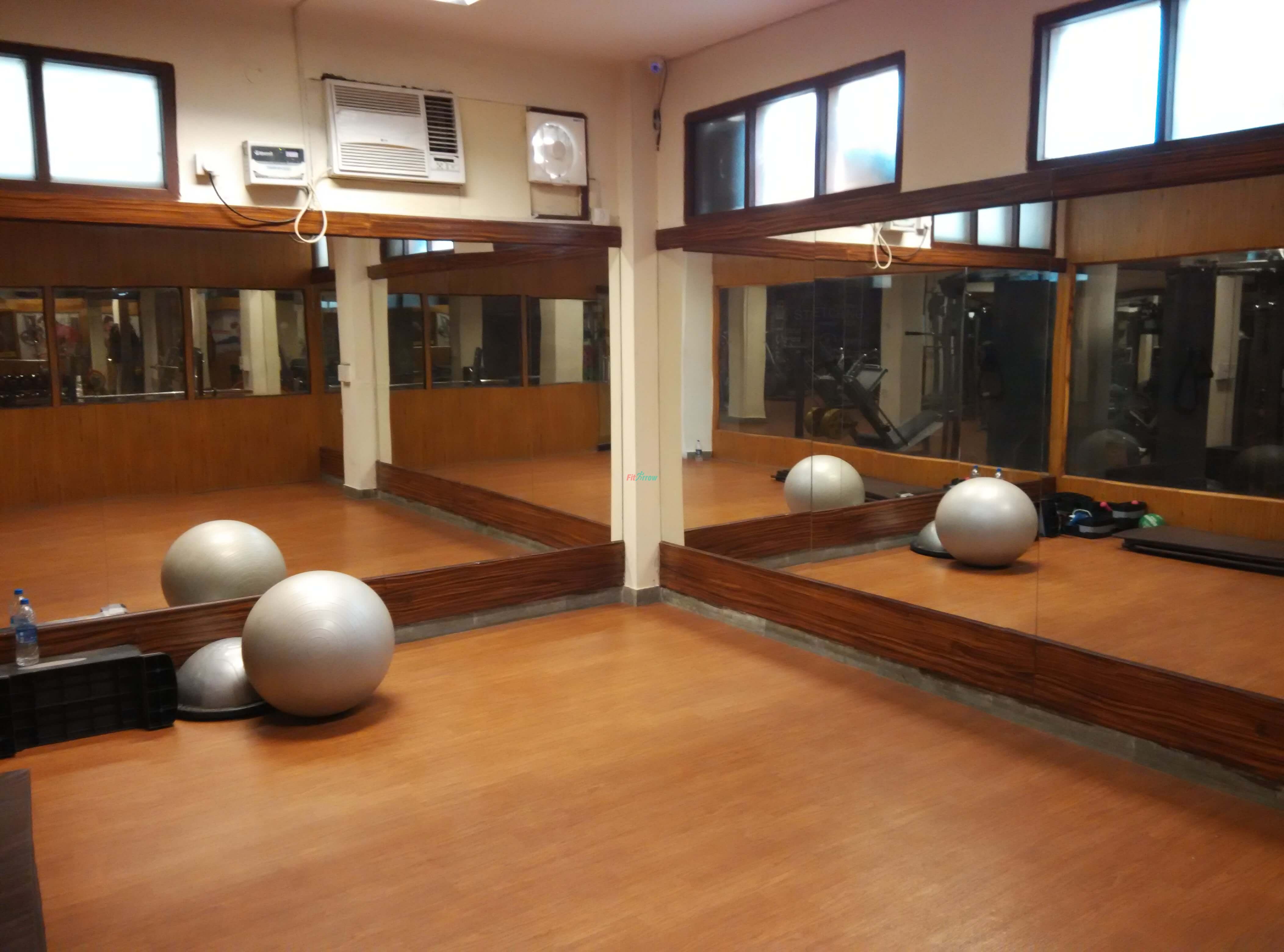 Fitness Studio at Bodyline Gym, DLF Phase 1, Gurgaon