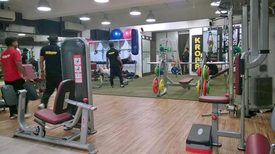 Kropp Sports,gym,paschim vihar,bodybuilding,weight loss,yoga,gym,aerobics,muscles,personal trainer