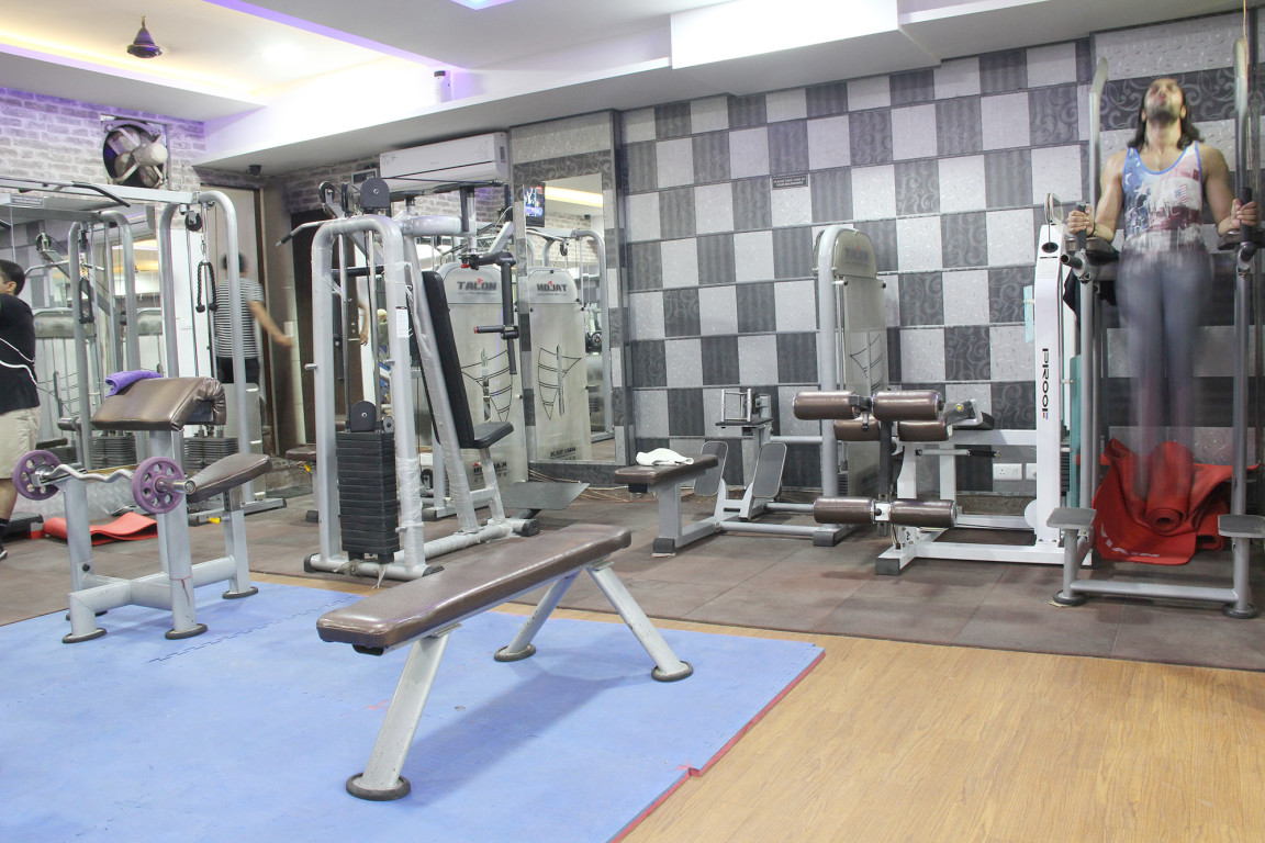 Physio flex gy,pitampura,kick boxing,cardio,weight loss,muscle,body building,aerobics,yoga zumba,health,fitness