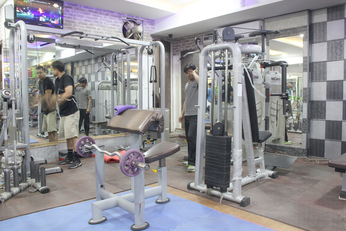 Physio flex gy,pitampura,kick boxing,cardio,weight loss,muscle,body building,aerobics,yoga zumba,health,fitness