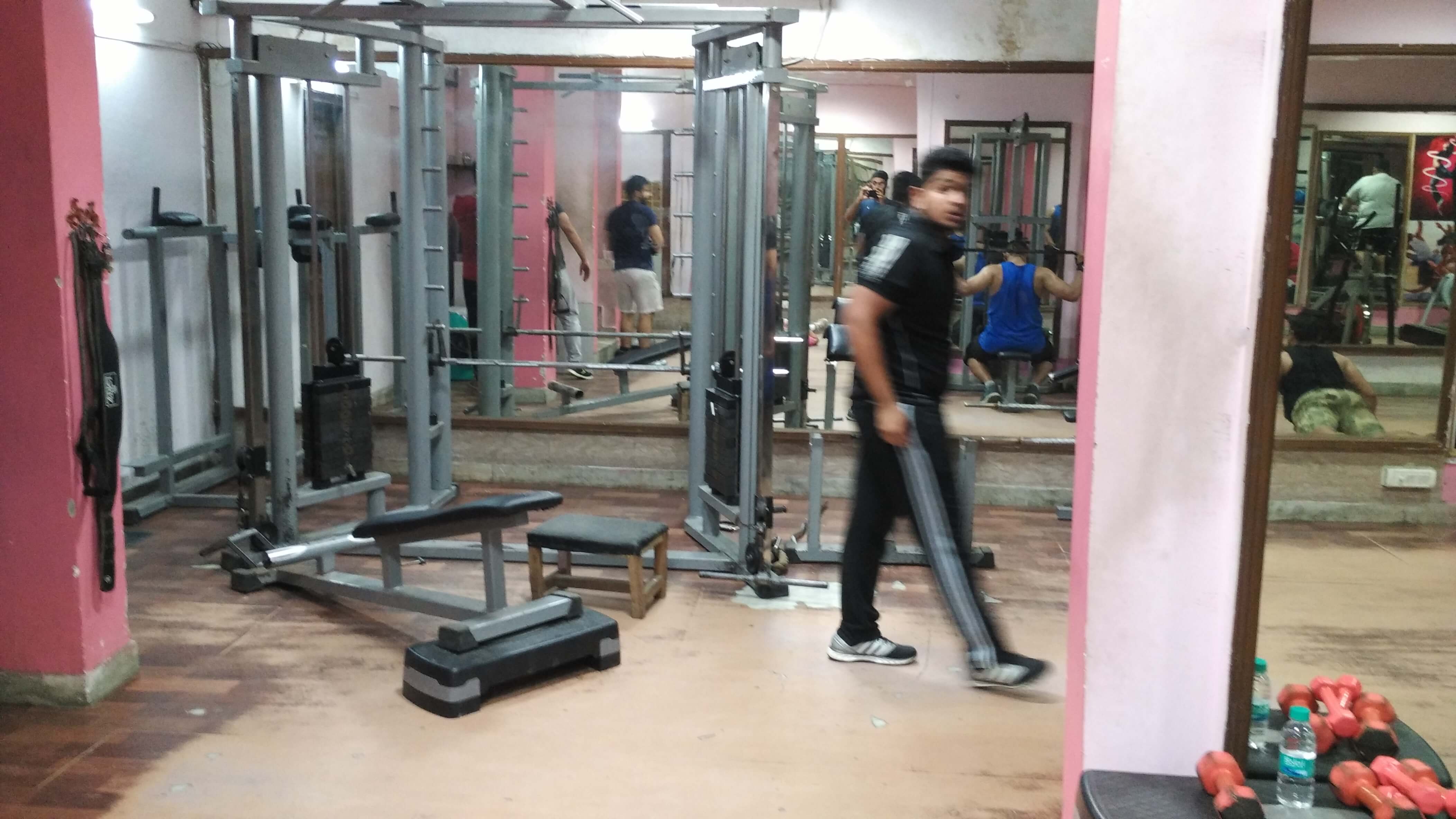 Life Fitness,Jungpura,Jangpura,steam room,lajpat nagar 1, Yoga,Aerobics,Zumba,,gym,fitness,yoga,aerobic,weightloss,muscle,personal trainer,body building,fitness,health