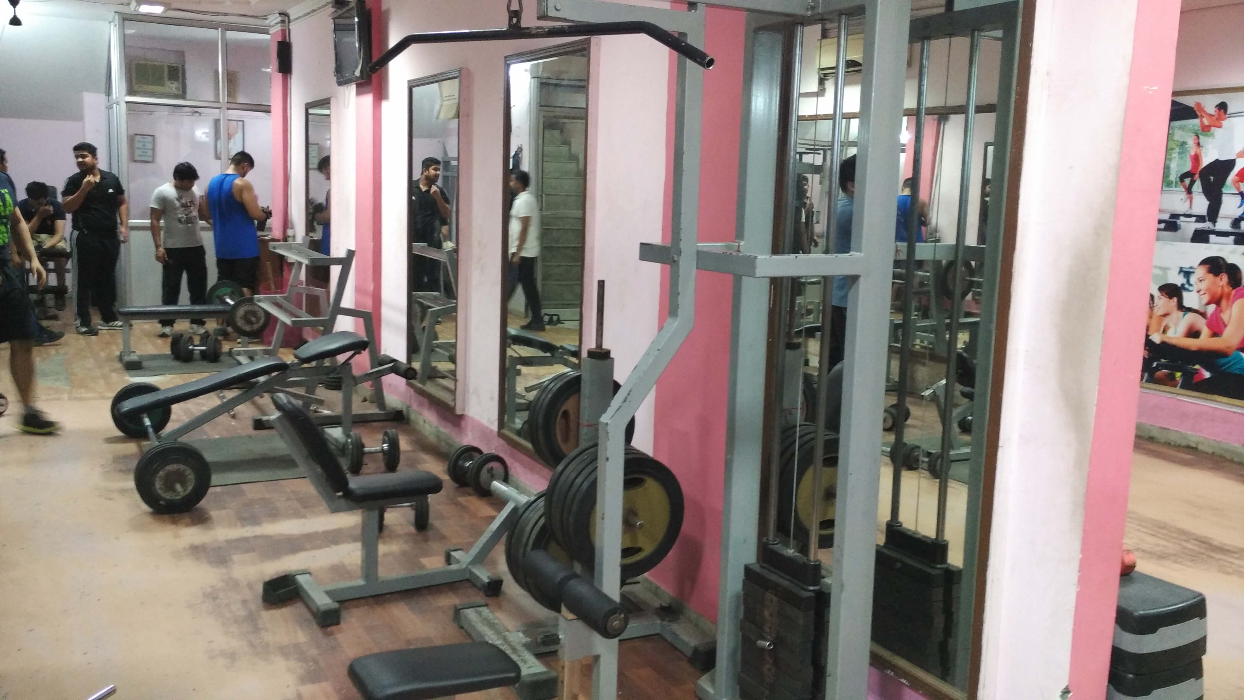 Life Fitness,Jungpura,Jangpura,steam room,lajpat nagar 1, Yoga,Aerobics,Zumba,,gym,fitness,yoga,aerobic,weightloss,muscle,personal trainer,body building,fitness,health