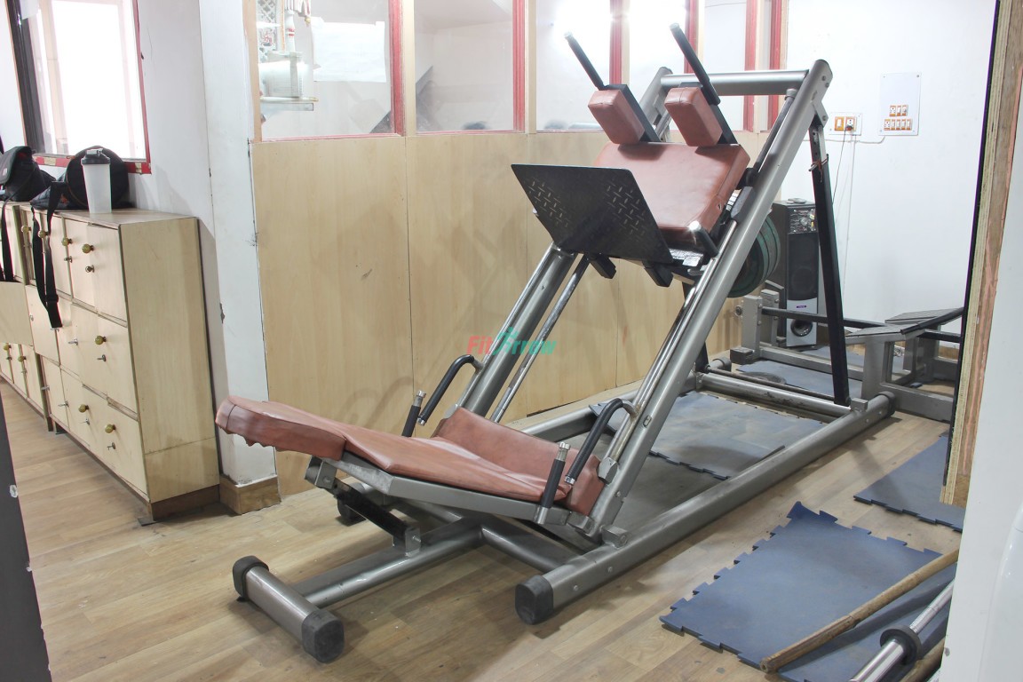 Gyms in Lajpat Nagar delhi, Gyms with Cardio Theatre in Lajpat Nagar, Gyms with Changing Room in Lajpat Nagar, Gyms with Free Parking in Lajpat Nagar, Gyms with Personal Training in Lajpat Nagar