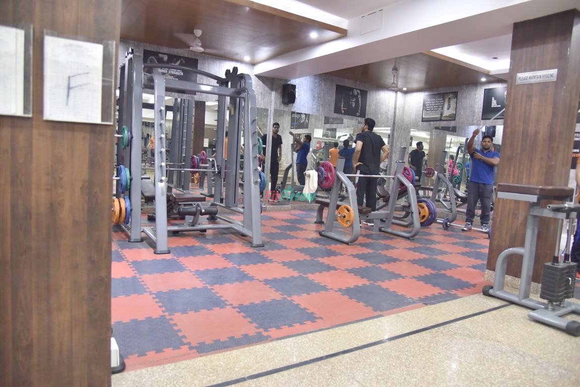 Fitness studio in DLF Phase 1 gurgaon, Fitness studio with AC in DLF Phase 1, Fitness studio with Boxing Ring in DLF Phase 1, Fitness studio with Cardio Theatre in DLF Phase 1, Fitness studio with Changing Room in DLF Phase 1, Fitness studio with Free Parking in DLF Phase 1, Fitness studio with Hairdressing salon in DLF Phase 1, Fitness studio with Juice counter in DLF Phase 1, Fitness studio with Lockers in DLF Phase 1, Fitness studio with Personal Training in DLF Phase 1, Fitness studio with Pilates in DLF Phase 1, Fitness studio with Resistance Machines in DLF Phase 1,Fitness studio with Showers in DLF Phase 1, Fitness studio with Steam Room in DLF Phase 1, Fitness studio with Travel Card in DLF Phase 1,Fitness studio with WiFi in DLF Phase 1